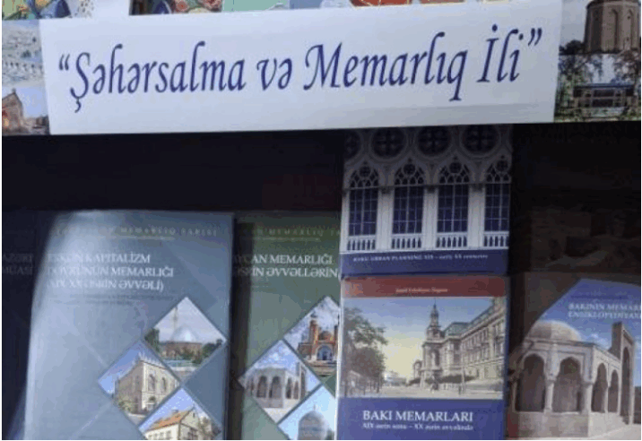 “Şəhərsalma və Memarlıq İli” ilə bağlı stend və kitab sərgisi təşkil olundu – FOTO