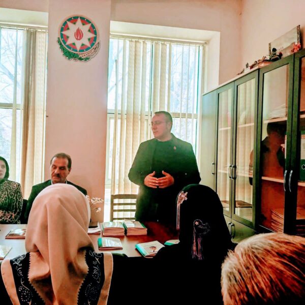 Cəlilabadda kitab təqdimatı... Cəlilabadda kitab təqdimatı...