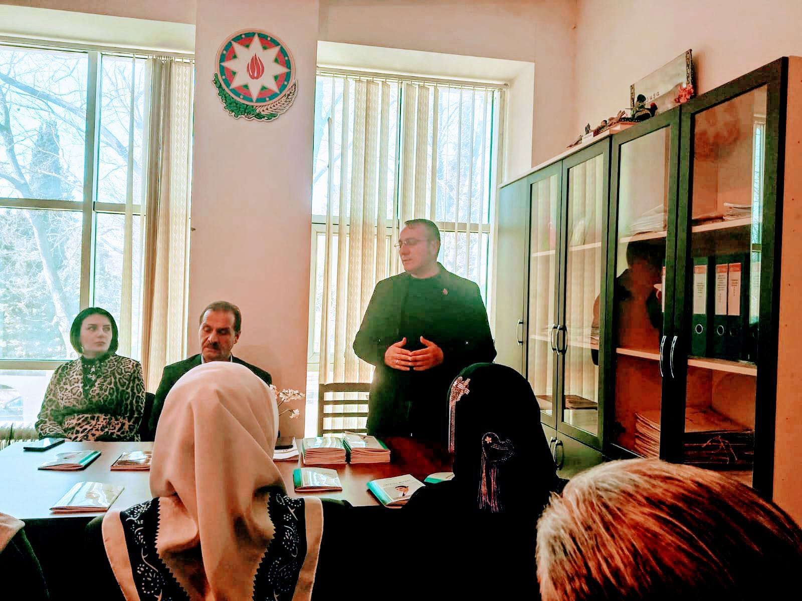 Cəlilabadda kitab təqdimatı... Cəlilabadda kitab təqdimatı...