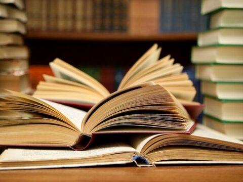 İki AYB üzvü yeni ədəbi cərəyan yaratdığını elan etdi İki AYB üzvü yeni ədəbi cərəyan yaratdığını elan etdi