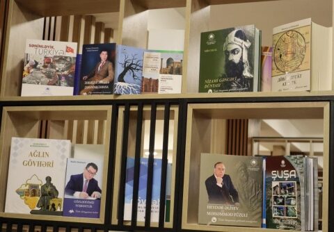 Türk Mədəniyyəti və İrsi Fondu tərəfindən nəşr olunmuş kitablar BDU-nun Elmi Kitabxanasına hədiyyə edilib Türk Mədəniyyəti və İrsi Fondu tərəfindən nəşr olunmuş kitablar BDU-nun Elmi Kitabxanasına hədiyyə edilib