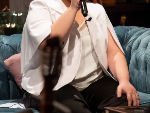 Azərbaycanlı müğənni Almaxanım Əhmədli TRT-nin yeni layihəsində iştirak etdi Azərbaycanlı müğənni Almaxanım Əhmədli TRT-nin yeni layihəsində iştirak etdi