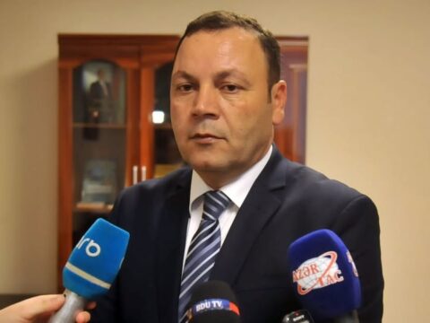 Elman Eldaroğlu Əliş Ağamirzəyevi təbrik etdi