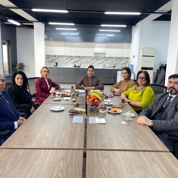 Bakıda qadın sahibkarlığının inkişafı və beynəlxalq biznes əməkdaşlığı müzakirə olunub