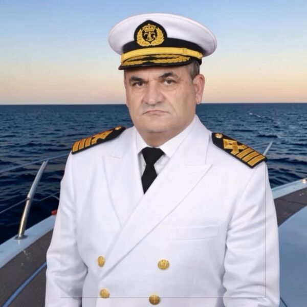 Şəfiqə TAHİROVA: Sən bizim üçün yalnız bir kapitan deyil, həm də gürur mənbəyimizsən... Şəfiqə TAHİROVA: Sən bizim üçün yalnız bir kapitan deyil, həm də gürur mənbəyimizsən...