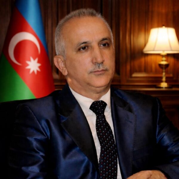 TƏNQİD, YOXSA KÖHNƏ MARAQLARIN MÜDAFİƏSİ? - Şərafəddin İlkin