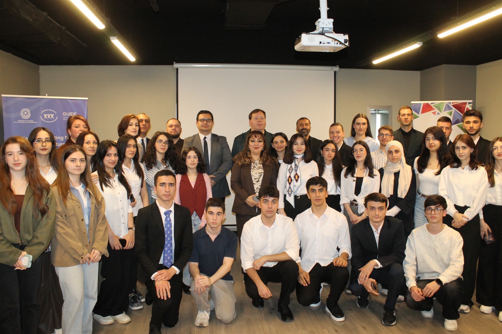 “Mədəniyyət vasitəsilə davamlı sülh yaradaq!” Beynəlxalq Forumu öz işinə başladı “Mədəniyyət vasitəsilə davamlı sülh yaradaq!” Beynəlxalq Forumu öz işinə başladı