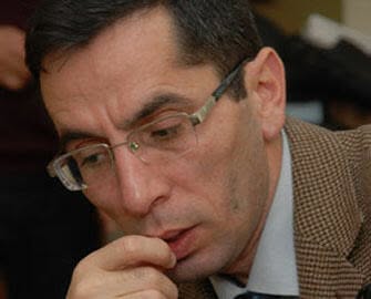 Poeziyamızın AĞ SƏSİ – Elman Eldaroğlu yazdı