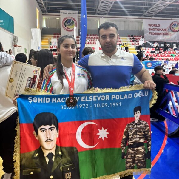 Gənc idmançılar beynəlxalq arenada Azərbaycan bayrağını yüksəklərə qaldırmaqda davam edirlər