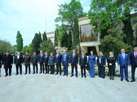 Binəqədidə “TARİXİN, LİDERLİYİN VƏ XİLASKARLIĞIN HEYDƏR ƏLİYEV ZİRVƏSİ” adlı tədbir keçirilib