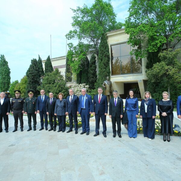 Binəqədidə “TARİXİN, LİDERLİYİN VƏ XİLASKARLIĞIN HEYDƏR ƏLİYEV ZİRVƏSİ" adlı tədbir keçirilib