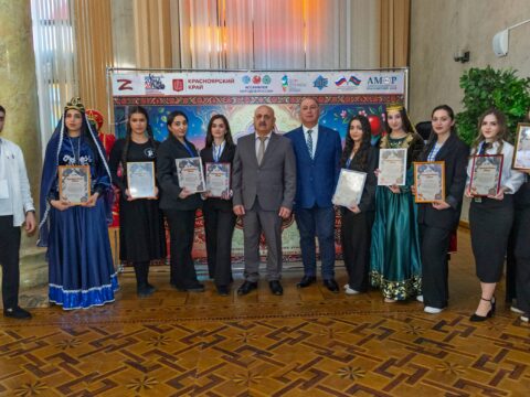 Krasnoyarskda gənc diaspor fəalları təltif ediliblər