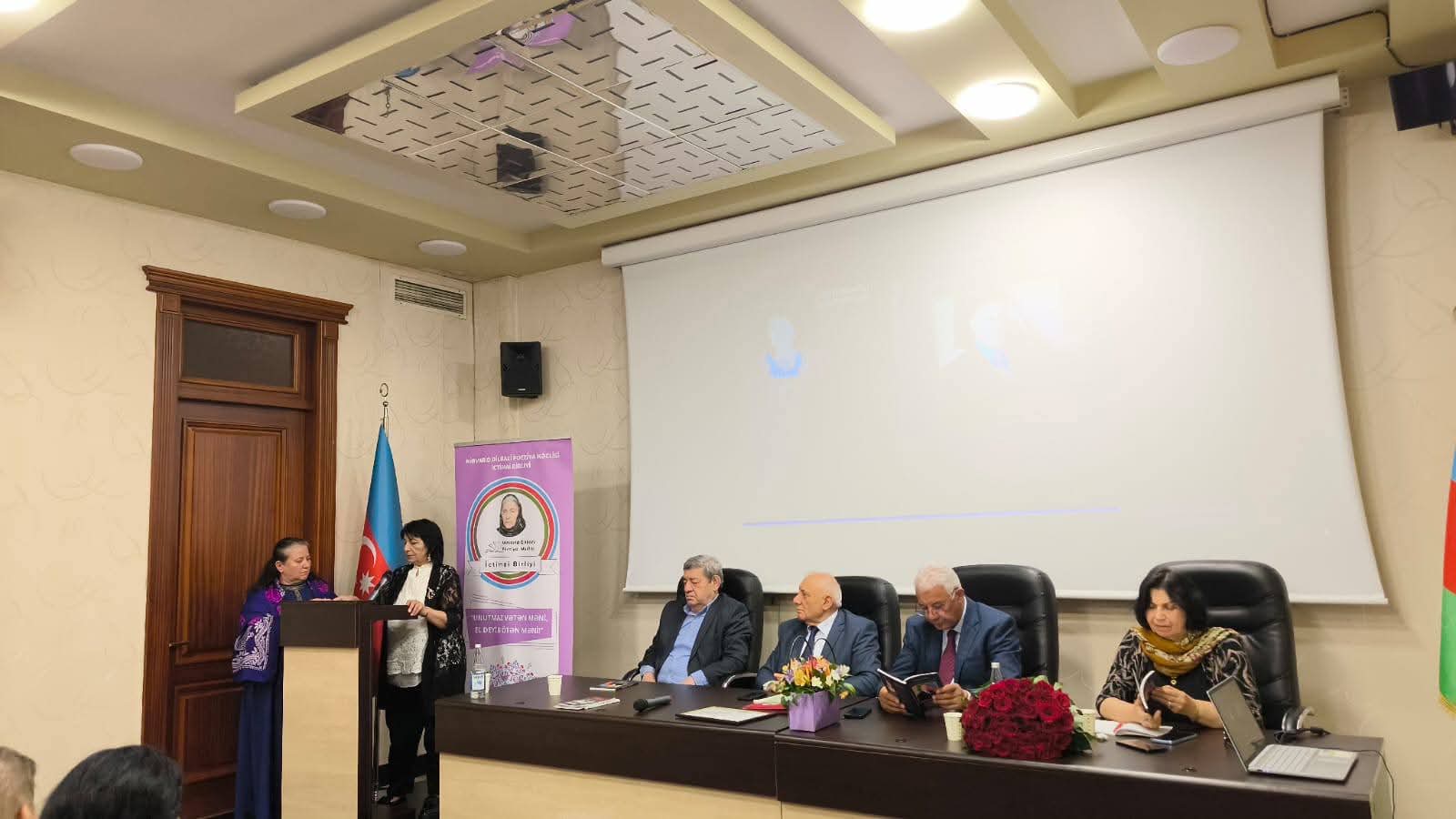 Fəridə Ləmanın Ümummilli Lideri Heydər Əliyevə həsr etdiyi “Onu zaman seçib” kitabının təqdimat mərasimi keçirildi