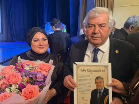 Sabir Rüstəmxanlı poeziyası İlhamə Adil qızının bəstəsində – “Səni vətənə bənzədirəm”