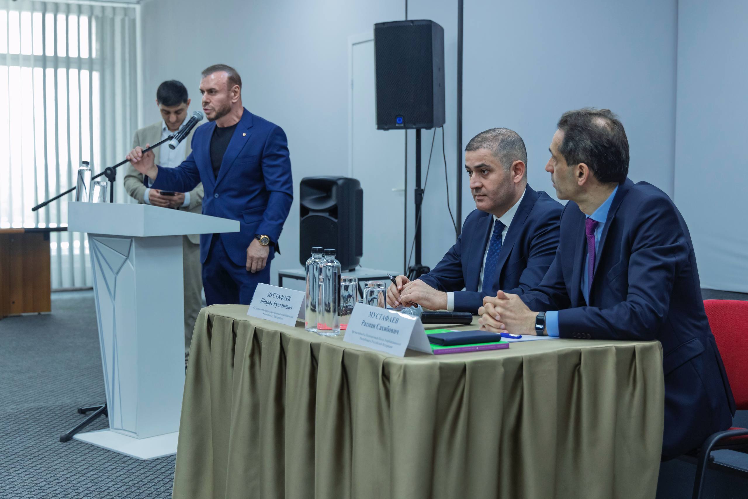 Azərbaycanın Rusiyadakı səfiri Krasnoyarskda diaspor üzvləri ilə görüşüb