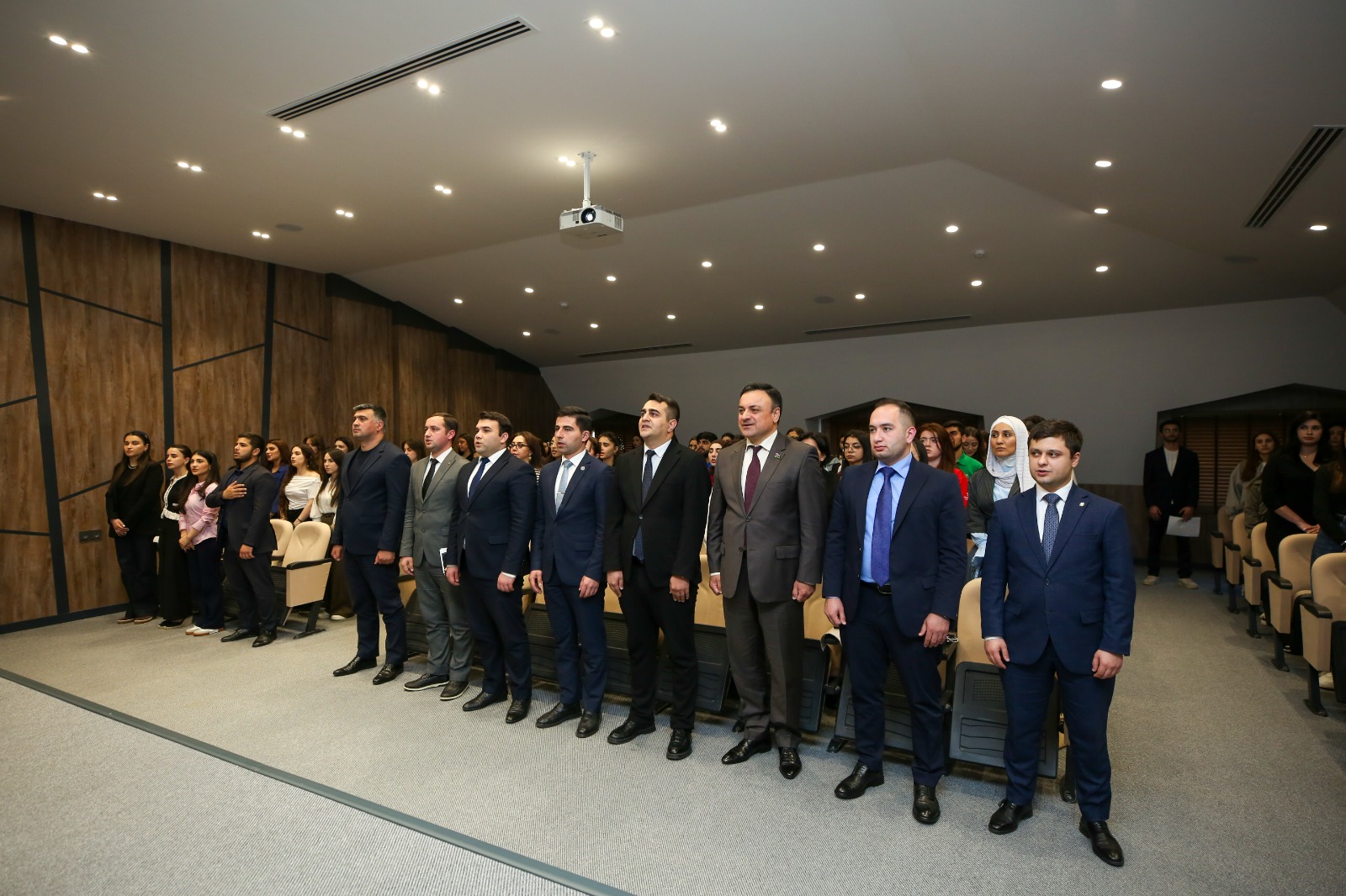 “Böyük Qayıdış” Gənclər Təşkilatı Ulu Öndərin anadan olmasının  103-cü ildönümü ilə əlaqədar silsilə tədbirlər keçirib
