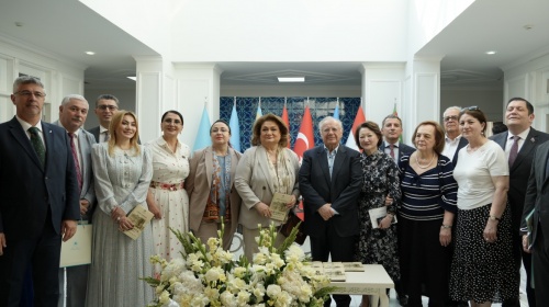 Türk Mədəniyyəti və İrsi Fondunda “Macar-Azərbaycan ortaq etnik kökləri” kitabının təqdimatı keçirilib