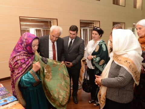 Şamaxıda “Vətənimdir Azərbaycan!” layihəsi çərçivəsində milli geyimlərin sərgisi və konsert proqramı keçirilib