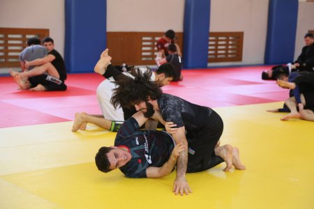 Silahlı Qüvvələr Gününə həsr olunan Ümumrespublika seminarı keçirilib Silahlı Qüvvələr Gününə həsr olunan Ümumrespublika seminarı keçirilib