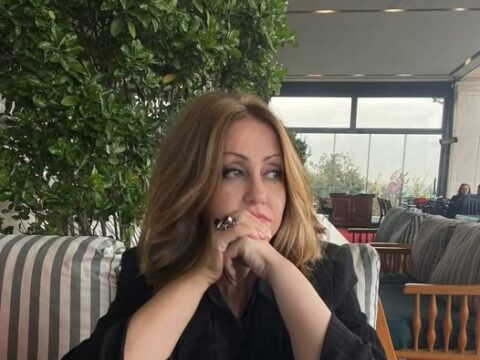 Rəsm kimi xanım… – Təranə Məmməd