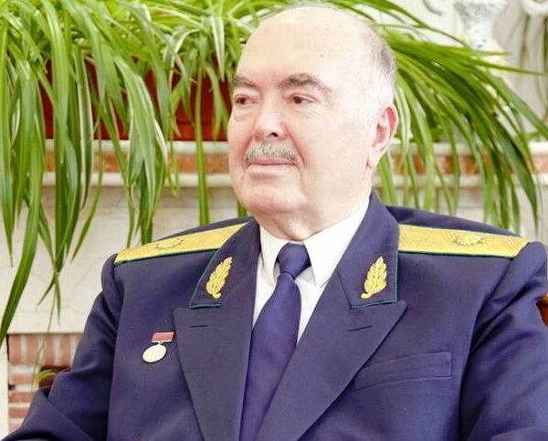 Müstəqilliyimizin memarı Müstəqilliyimizin memarı