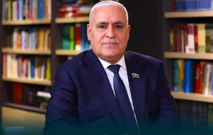 Leysandan əvvəl düşən damla… Leysandan əvvəl düşən damla…