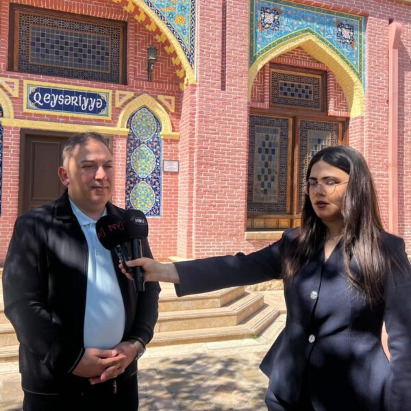 Rektor Anar Eminov: "Düzgün ixtisas seçimi gənclərin gələcəyinə, ölkənin sabahına verilən strateji qərardır” Rektor Anar Eminov: "Düzgün ixtisas seçimi gənclərin gələcəyinə, ölkənin sabahına verilən strateji qərardır”