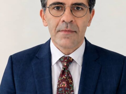 «YALQIZLIQ» ŞEİRİNİN POETİKASI: TƏNHALIĞIN ONTOLOJİ, DİL VƏ ÖZÜNÜDƏRK MÜSTƏVİLƏRİNDƏ DEKONSTRUKSİYASI – Oqtay İgidsoy «YALQIZLIQ» ŞEİRİNİN POETİKASI: TƏNHALIĞIN ONTOLOJİ, DİL VƏ ÖZÜNÜDƏRK MÜSTƏVİLƏRİNDƏ DEKONSTRUKSİYASI – Oqtay İgidsoy