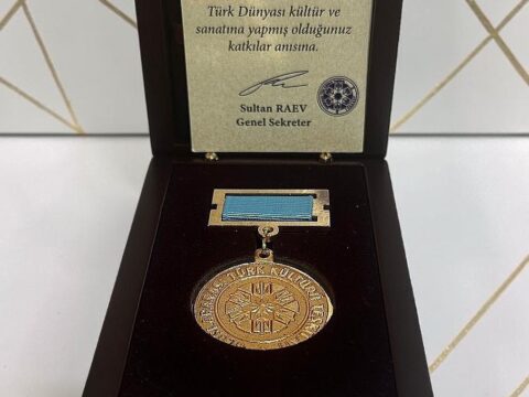 Seyfəddin Hüseynli “TÜRKSOY” medalı ilə təltif edildi Seyfəddin Hüseynli “TÜRKSOY” medalı ilə təltif edildi