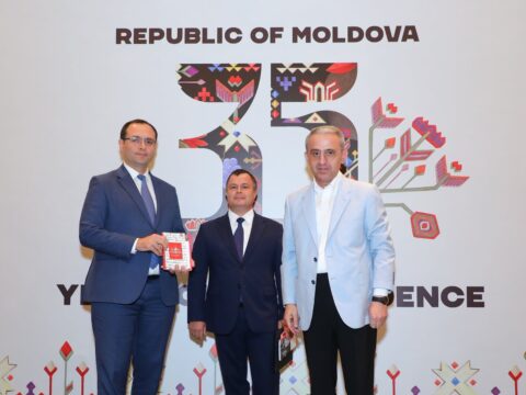 “Nizami Gəncəvi” mərasim zalında Moldova Respublikasının müstəqilliyinin 35-ci ildönümü qeyd olunub