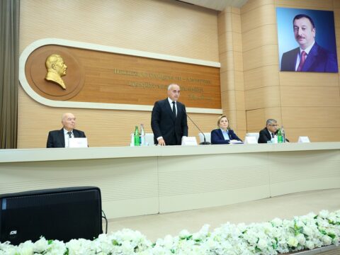 Binəqədidə strateji hədəflər və qarşıda duran vəzifələrə həsr olunmuş müşavirə keçirilib