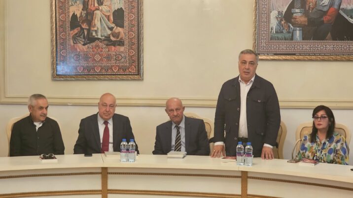 “Şeytana daş atanlar” türk dilində